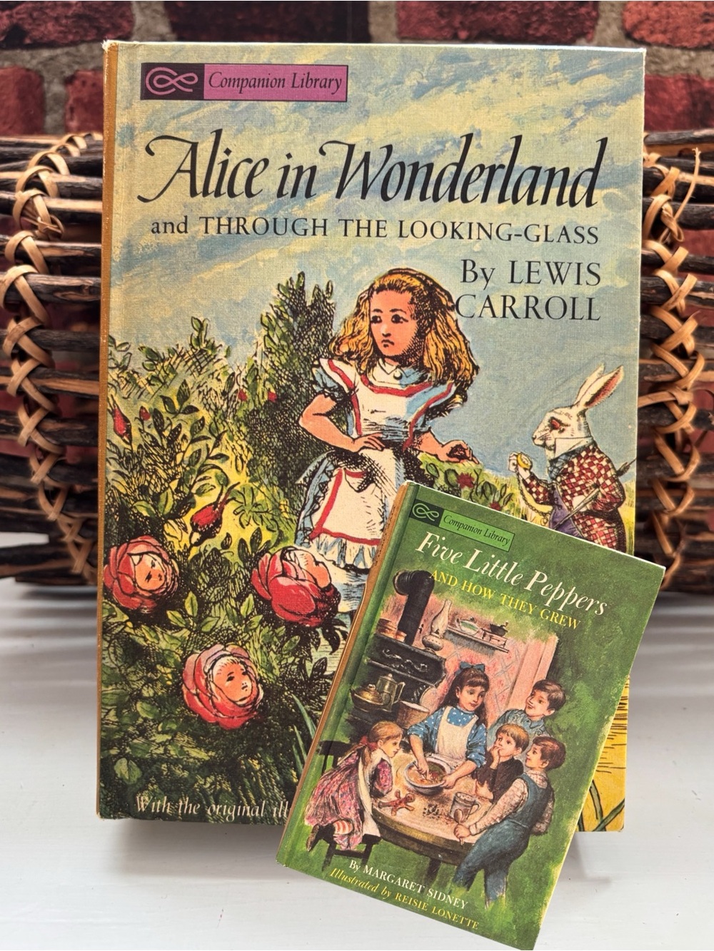 1965 Companion Library Flip Book Alice In Wonderland & Five Little Peppers
